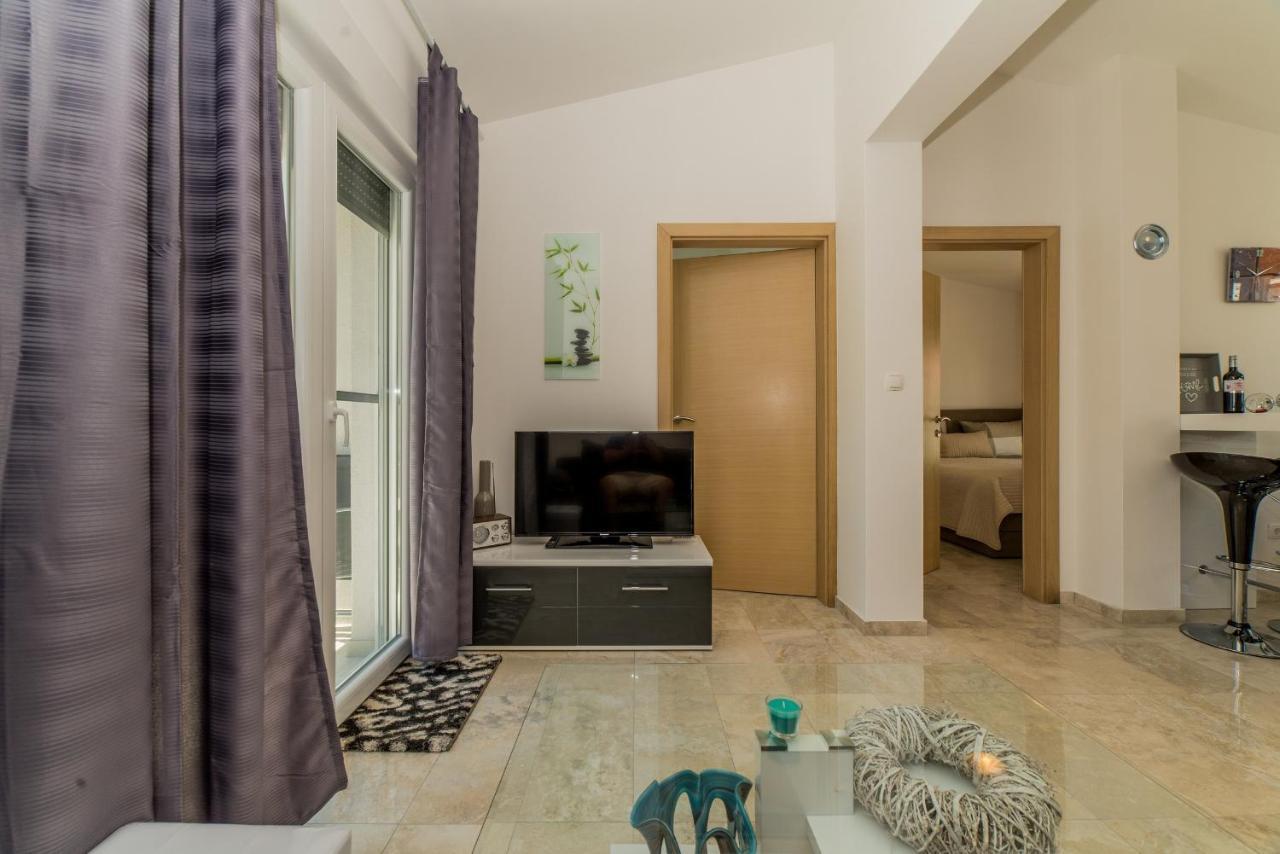 Apartments Djian Vir Exterior foto